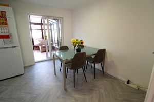Kitchen/Diner- click for photo gallery